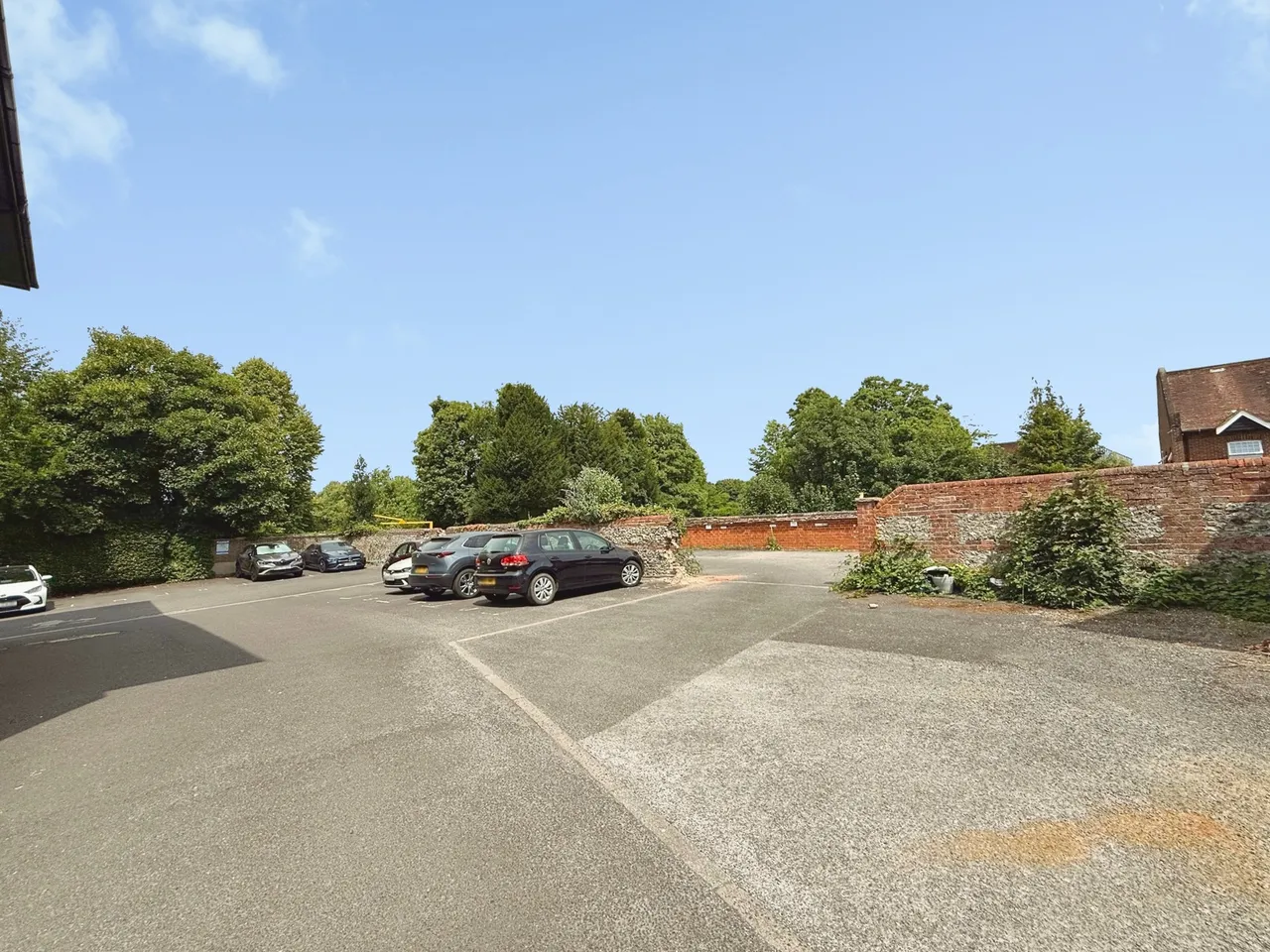 Winchester Road, Basingstoke, Hampshire, RG21 8UE, photo 7