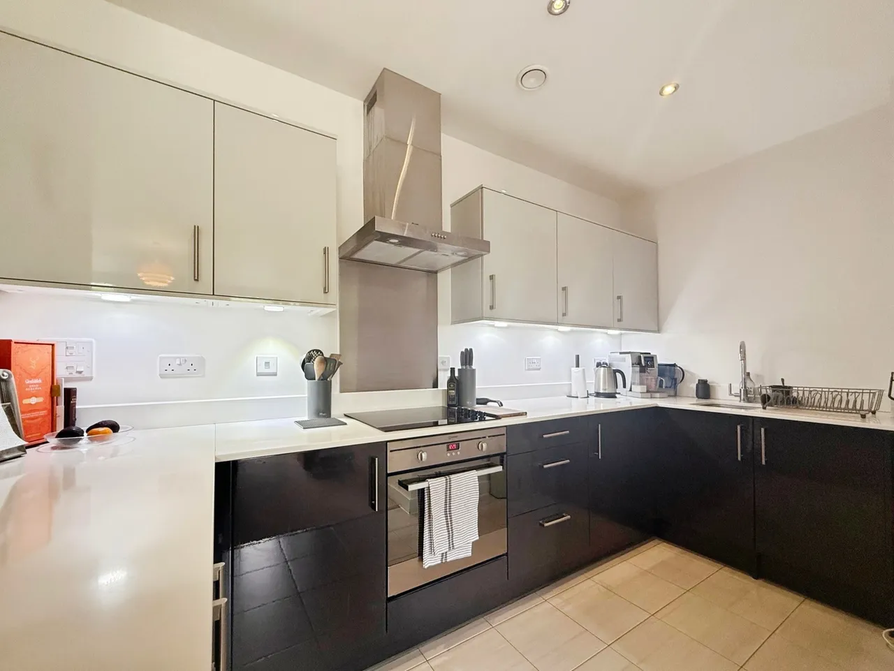 Winchester Road, Basingstoke, Hampshire, RG21 8UE, photo 4