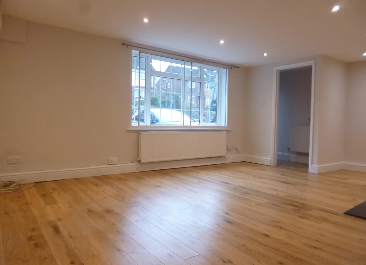 1 bed flat to rent, Chalk Hill, Watford, WD19