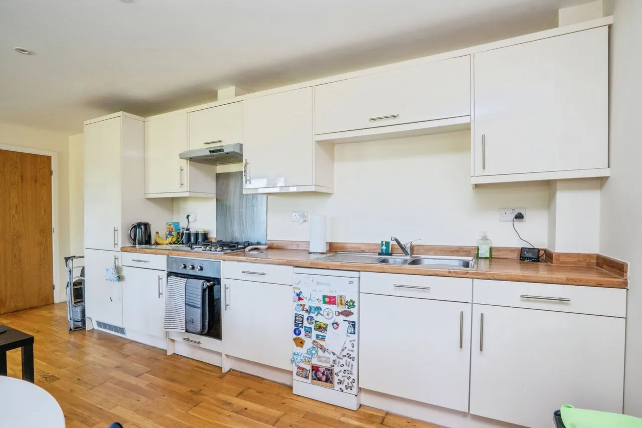 The Spinney, Denmead, PO7, photo 10