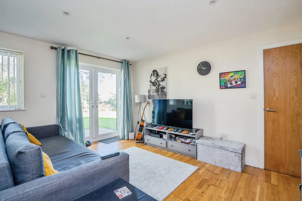 The Spinney, Denmead, PO7, photo 9
