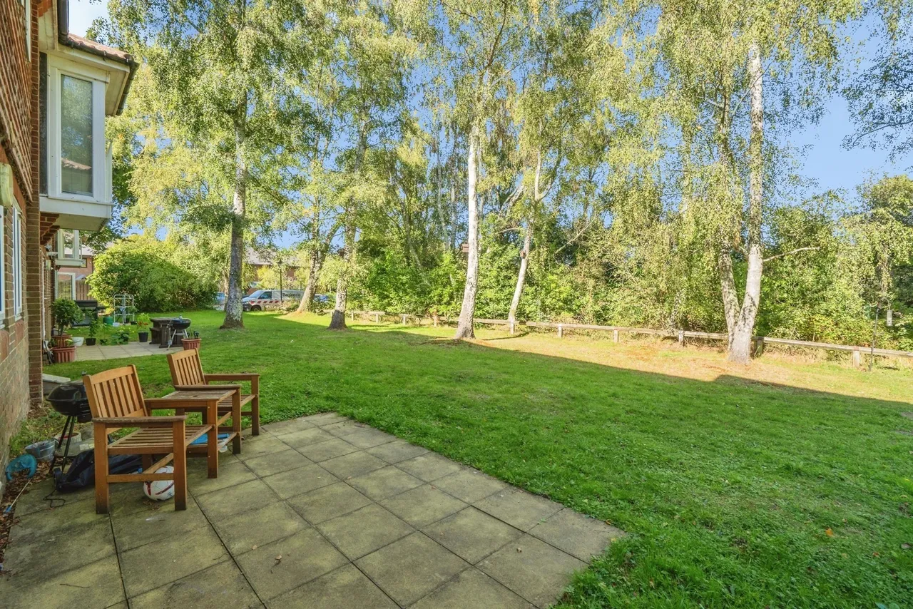 The Spinney, Denmead, PO7, photo 6