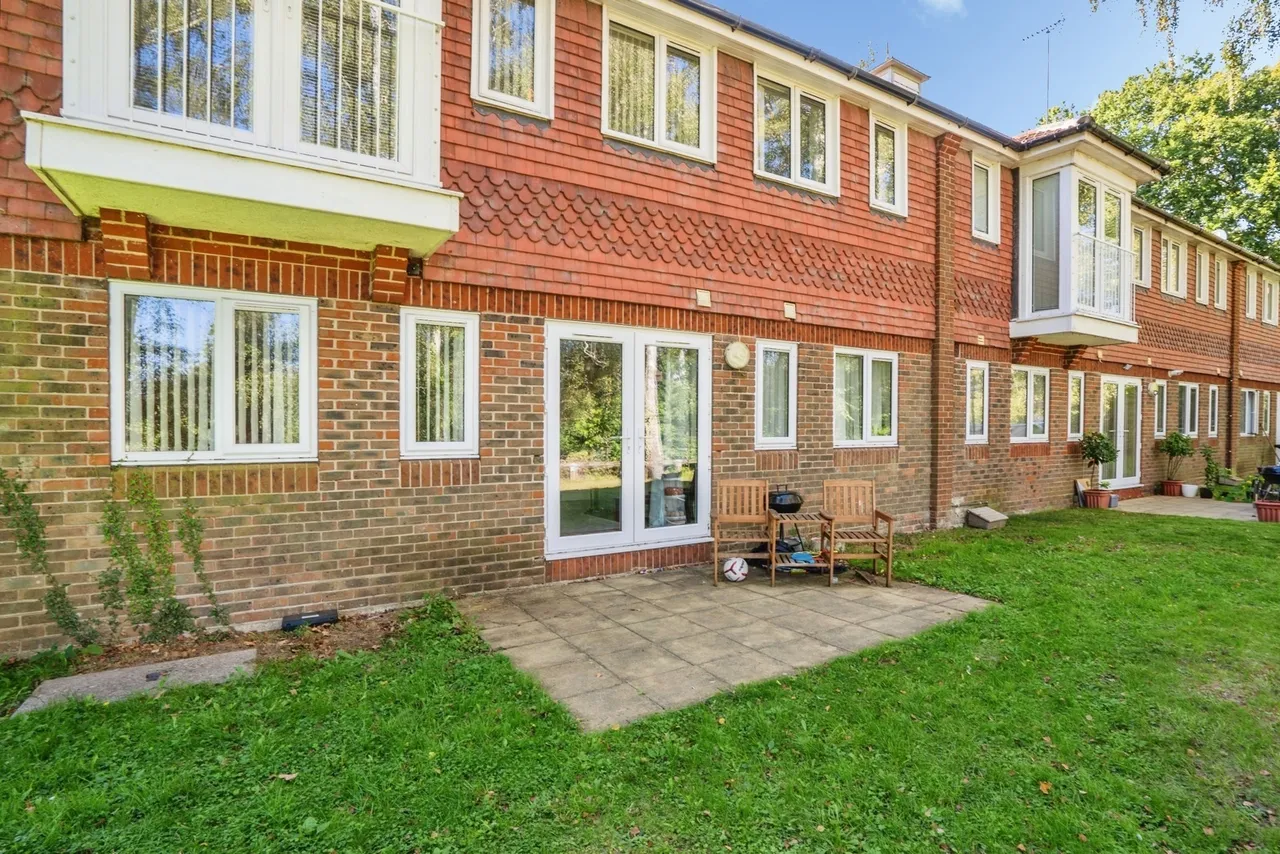The Spinney, Denmead, PO7, photo 4