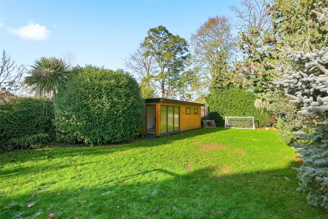 Hawkewood Road, Lower Sunbury, TW16 6HL, photo 23