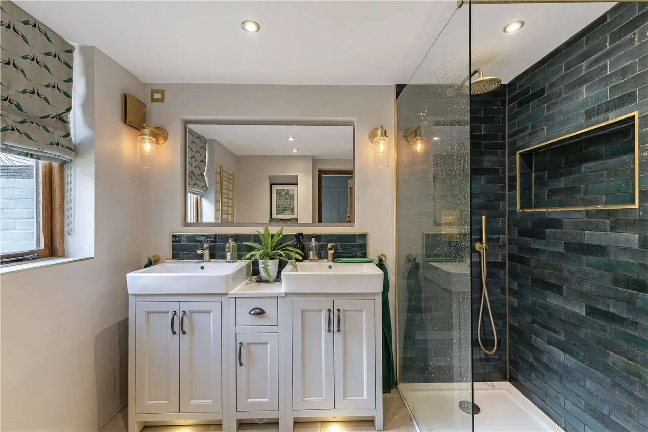 Lodsworth, Petworth, GU28, photo 13