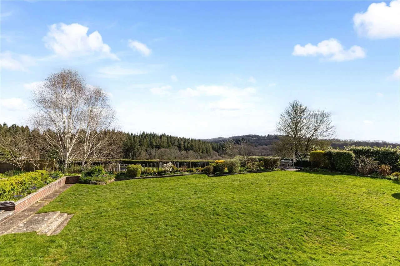 Lodsworth, Petworth, GU28, photo 24