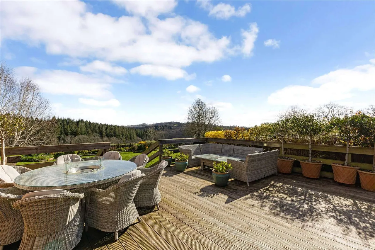 Lodsworth, Petworth, GU28, photo 22