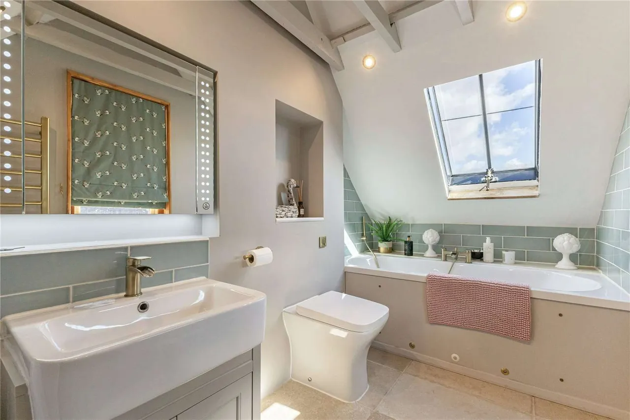 Lodsworth, Petworth, GU28, photo 18