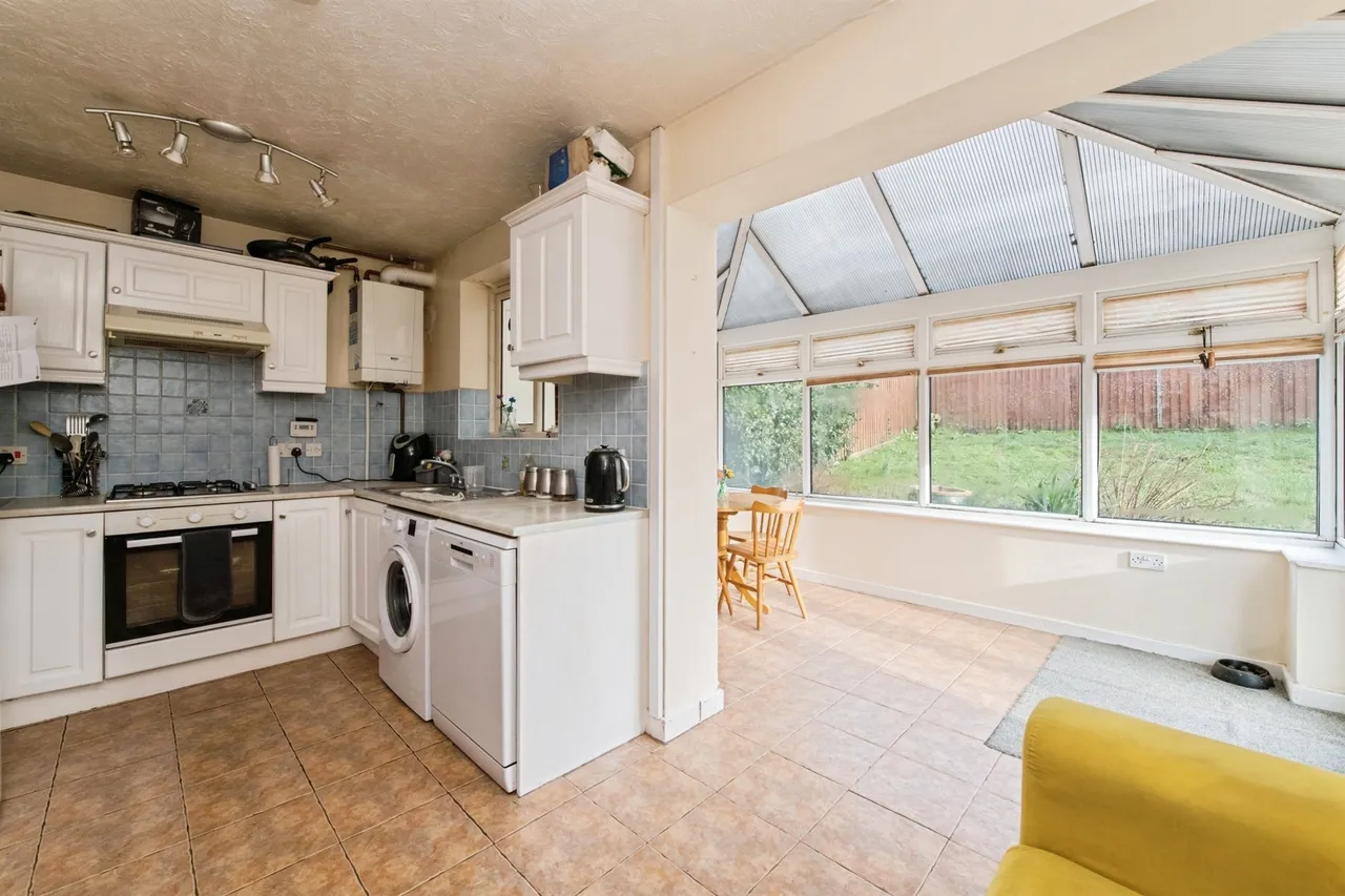 Henley Close, Chardstock, EX13, photo 2