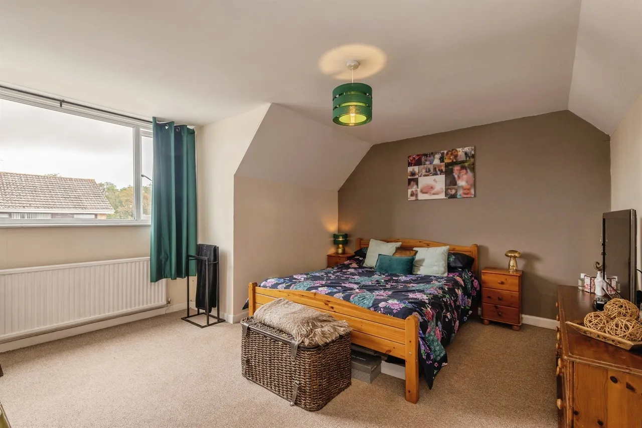 Barrow Drive, Taunton, photo 10