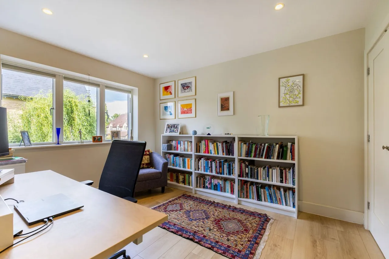 Henley Court, 3 Hernes Crescent, North Oxford, OX2 7PS, photo 7