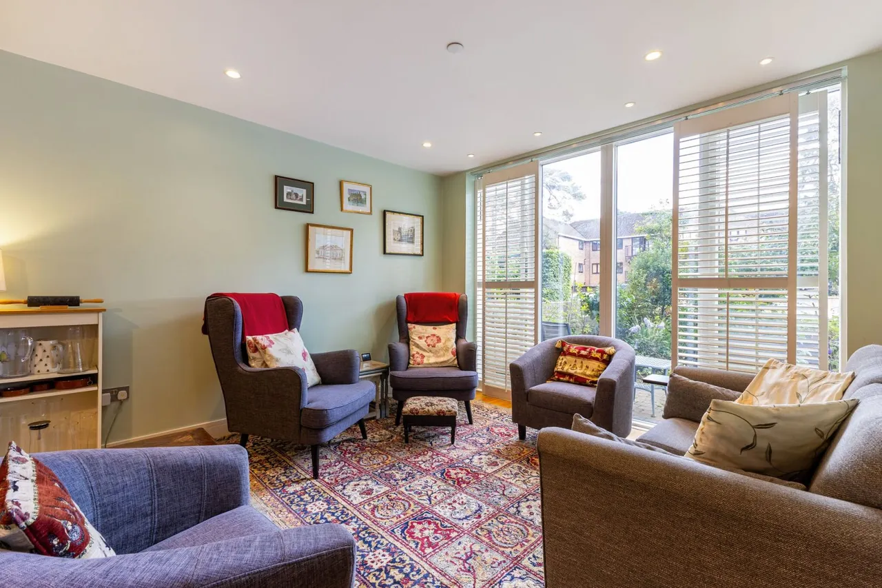 Henley Court, 3 Hernes Crescent, North Oxford, OX2 7PS, photo 4