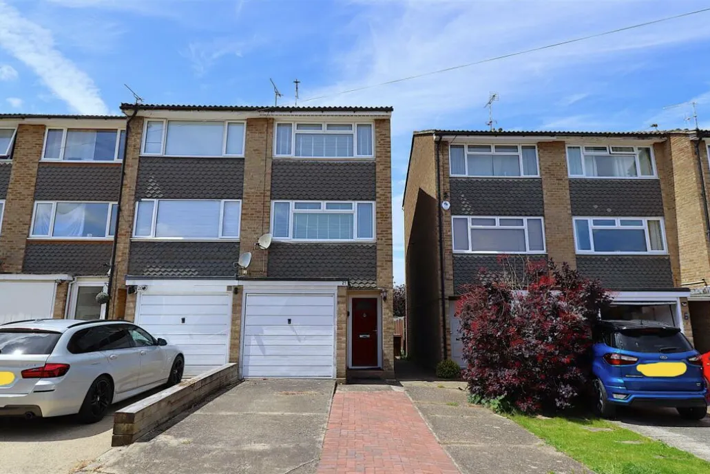 3 bed house to rent, Caldew Avenue, Rainham, ME8