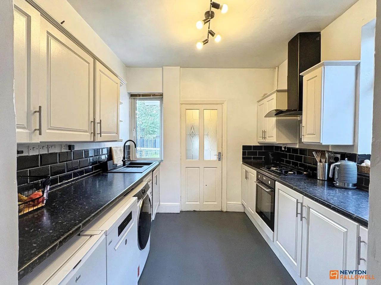 Ashburton Road, Hugglescote, LE67, photo 2