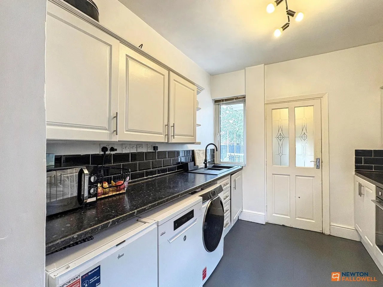 Ashburton Road, Hugglescote, LE67, photo 11