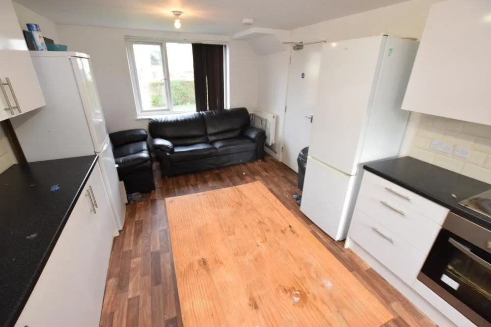 R1 Friars Avenue, Far Cotton, NN4, photo 4