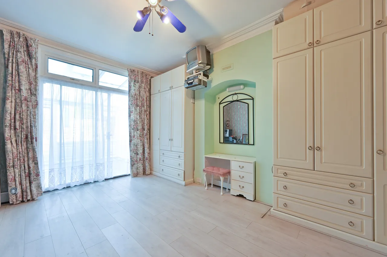 76 Radnor Road, Harrow, photo 6