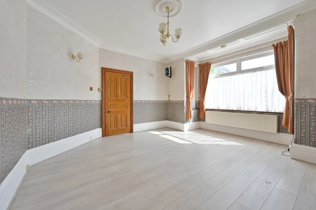 76 Radnor Road, Harrow, photo 3