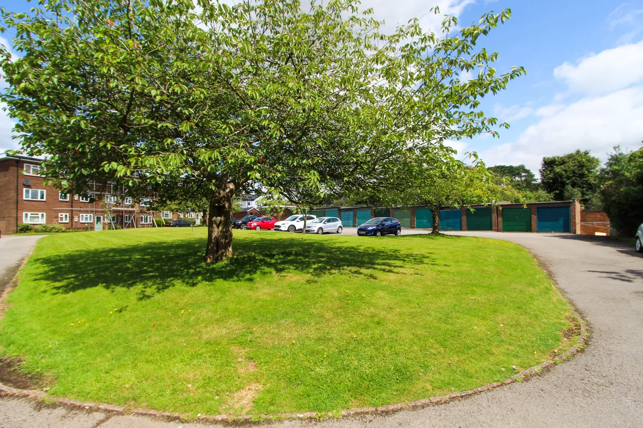 Flat 6, Kings Court Hill Village Road, Sutton Coldfield, Sutton Coldfield, B75 5DP, photo 17