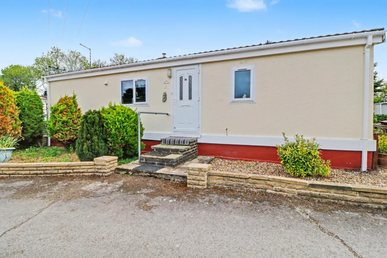 Woodrow Lane, Great Moulton, photo 2