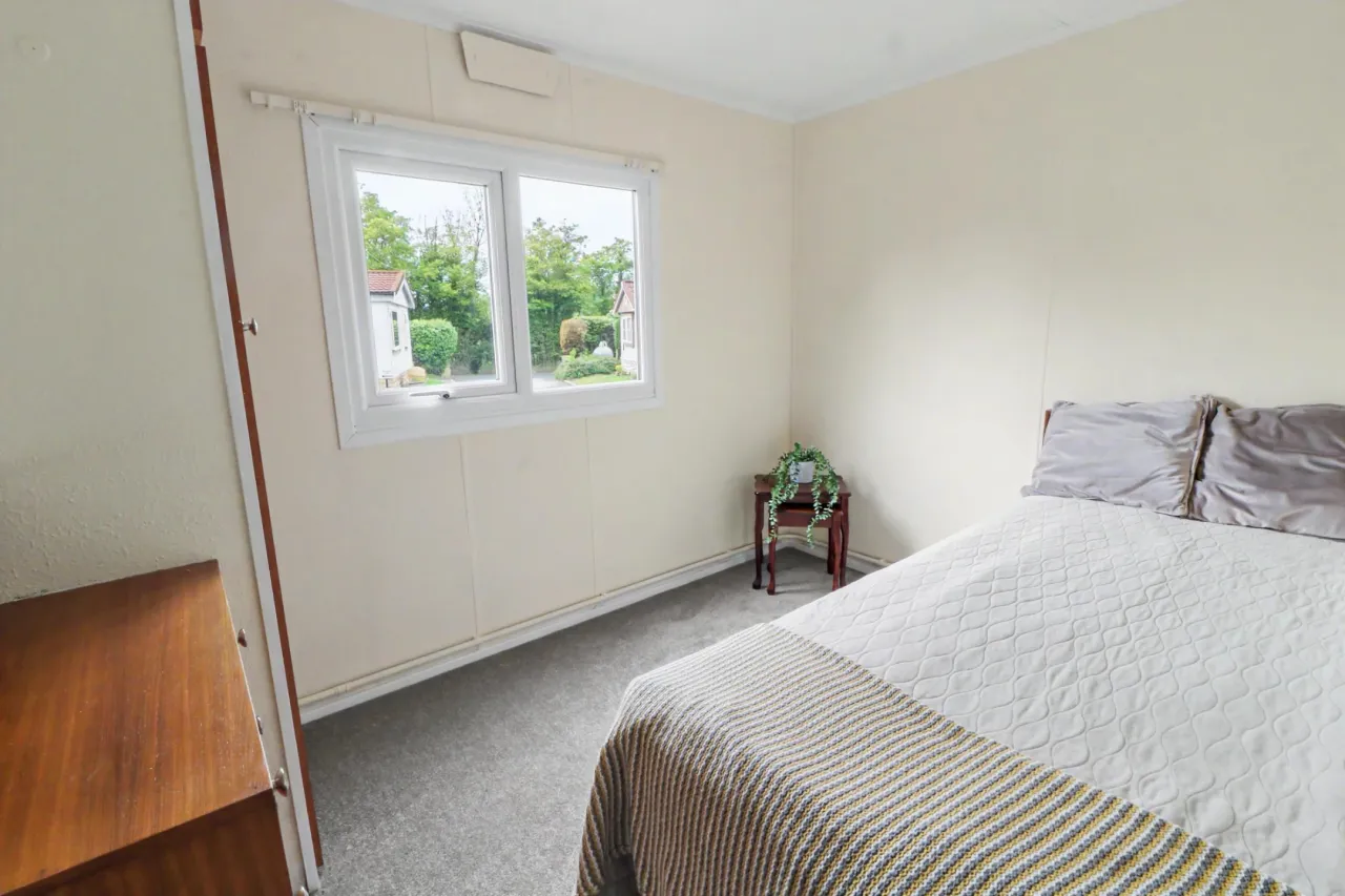Woodrow Lane, Great Moulton, photo 9