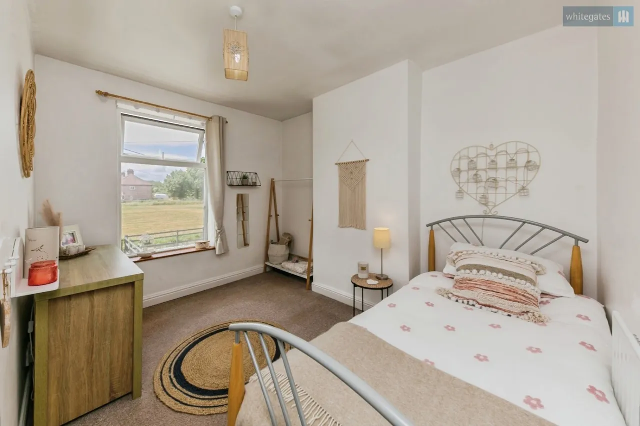 Middlewich Road, Wistaston, CW5, photo 16