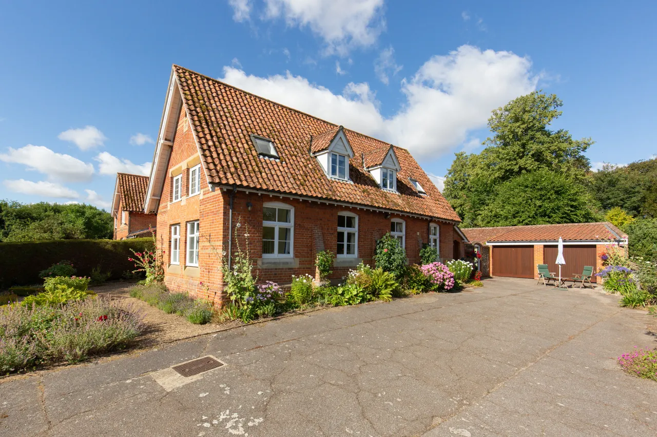 Stody Road, Brinton, NR24, photo 27