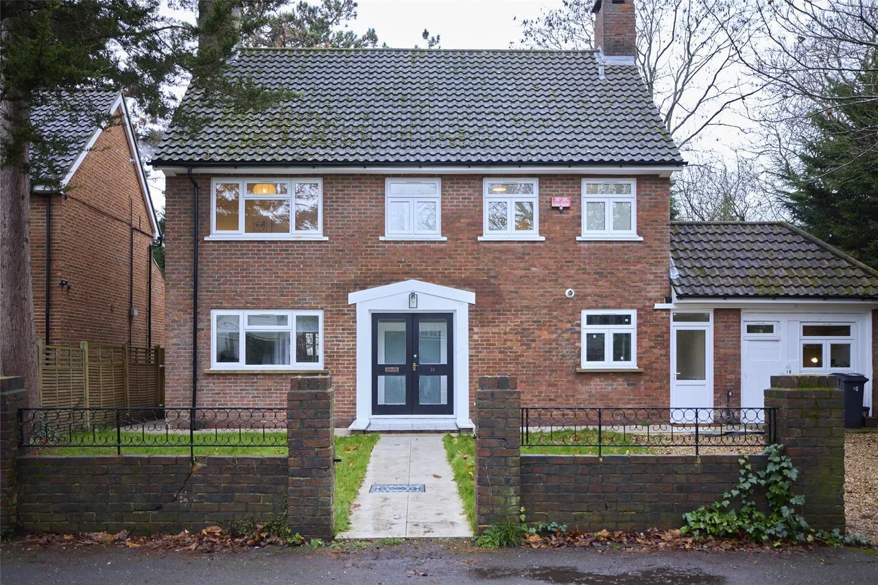 Ravenswood Court, Kingston Hill, Kingston Upon Thames11, KT2, photo 2