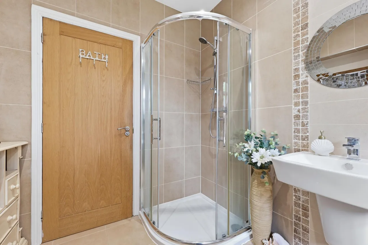 Plantation Avenue, Bessacarr, DN4, photo 10