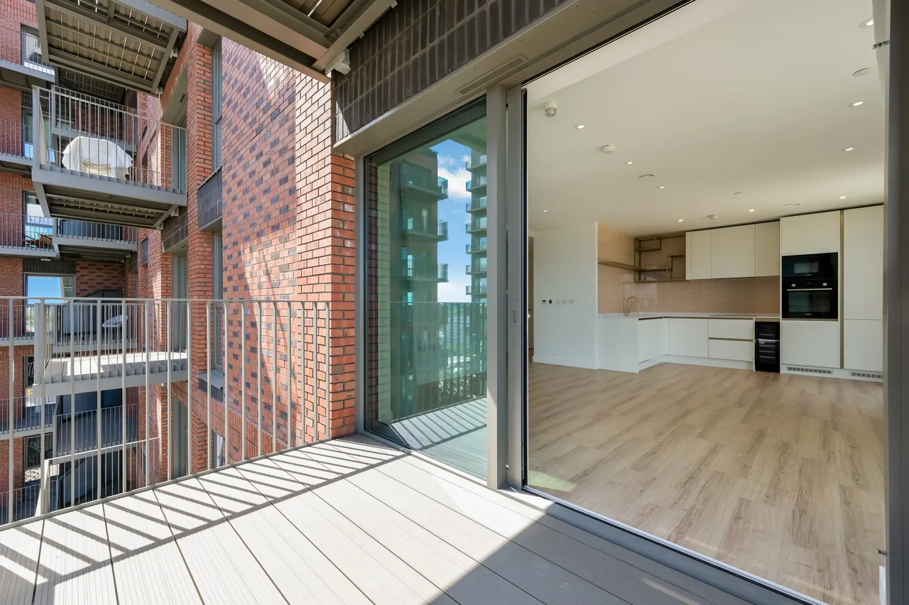 Caldon Boulevard, Wembley, HA0, photo 3