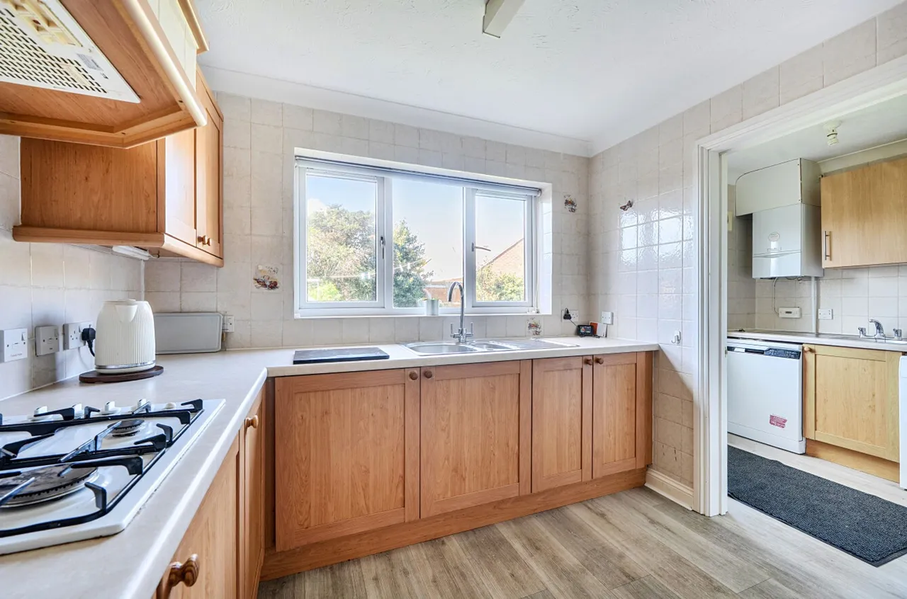 Wilton Close, Bracklesham Bay, PO20, photo 5