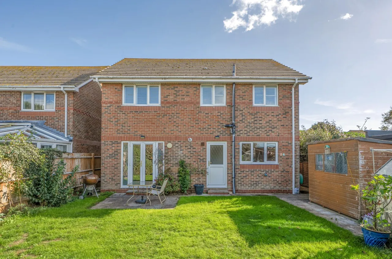 Wilton Close, Bracklesham Bay, PO20, photo 17