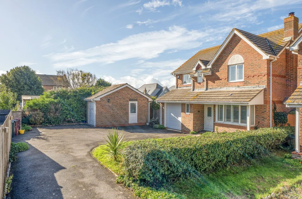 Wilton Close, Bracklesham Bay, PO20, photo 19