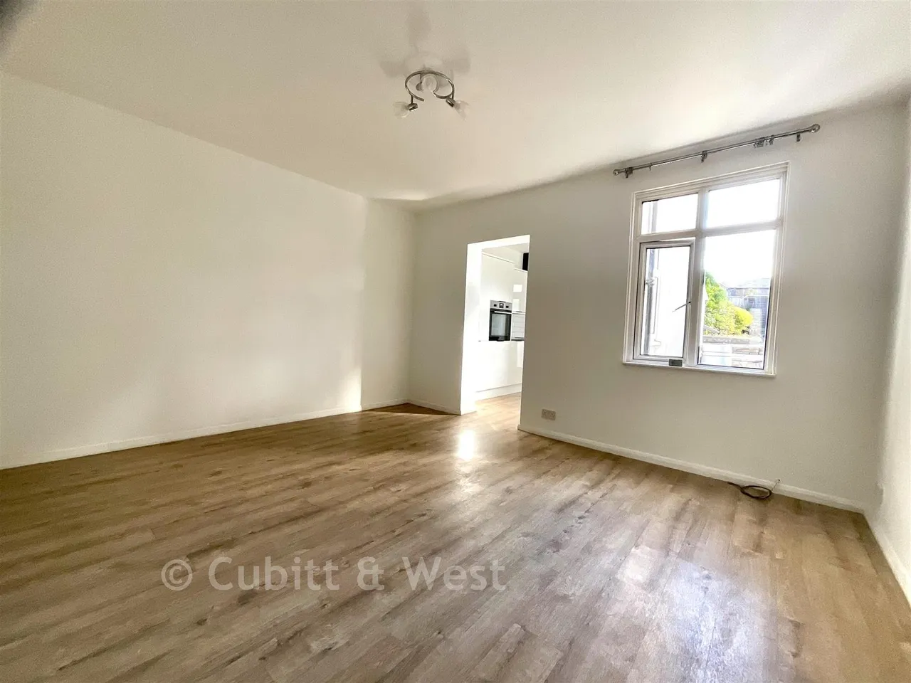 Yorke Road, Reigate, RH2, photo 3
