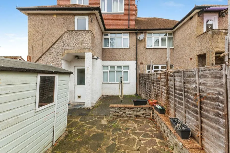 Benhill Wood Road, Sutton, SM1, photo 19