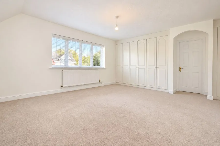 with 5 bedrooms in St Michaels Mead, Bishops Stortford, CM23, photo 13