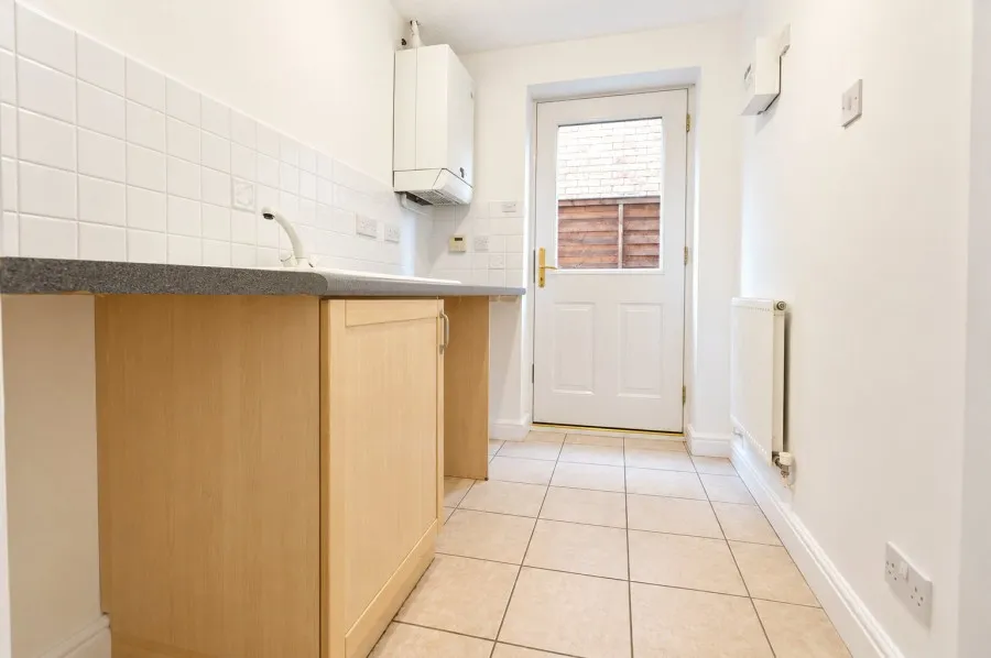 with 5 bedrooms in St Michaels Mead, Bishops Stortford, CM23, photo 10
