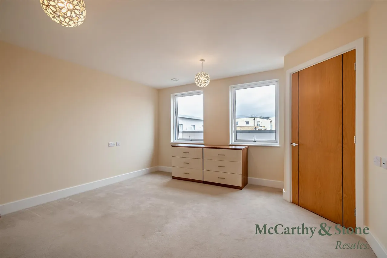 Josiah Drive, Ickenham, UB10, photo 6