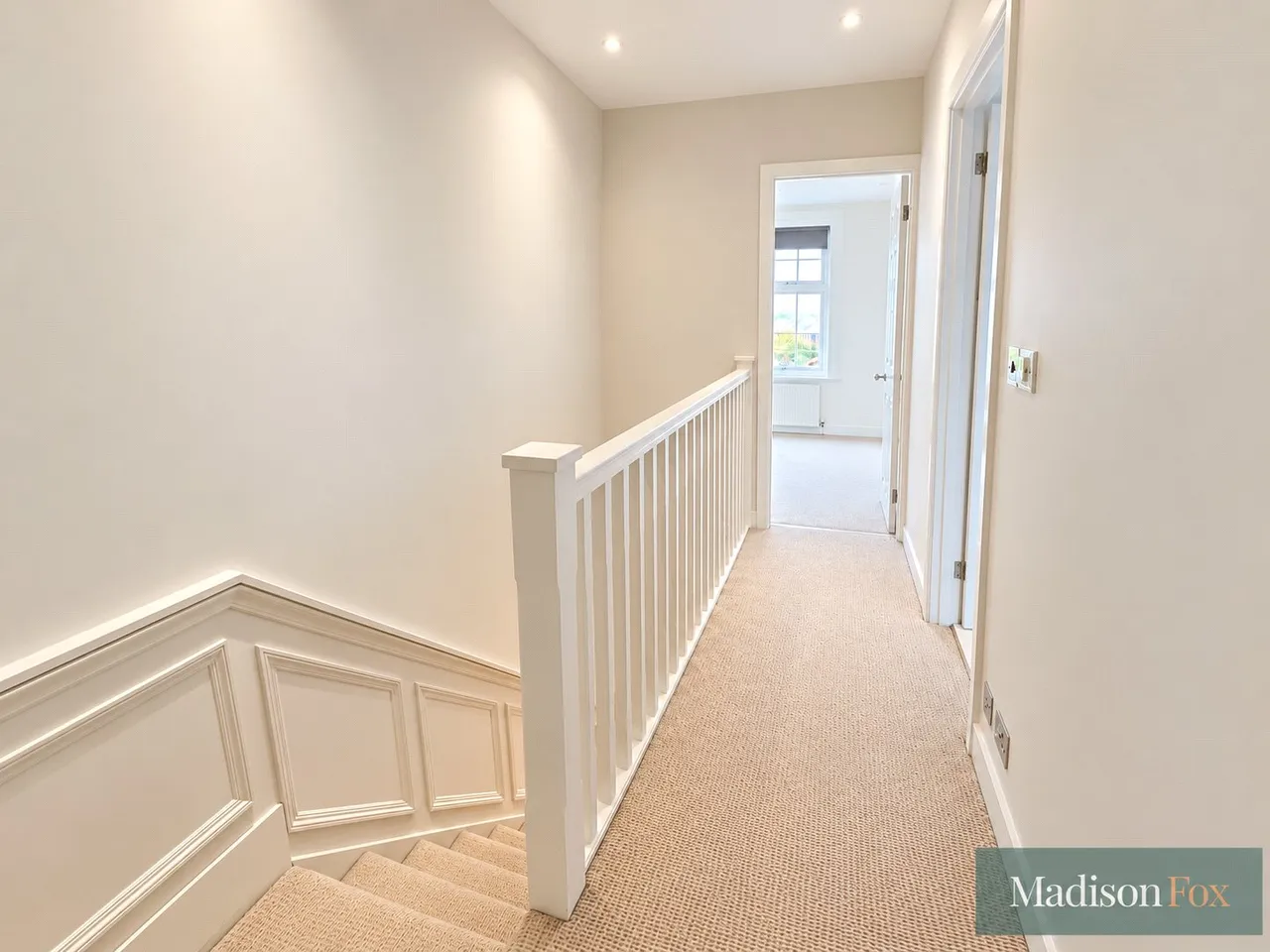 High Road, Chigwell, IG7, photo 6