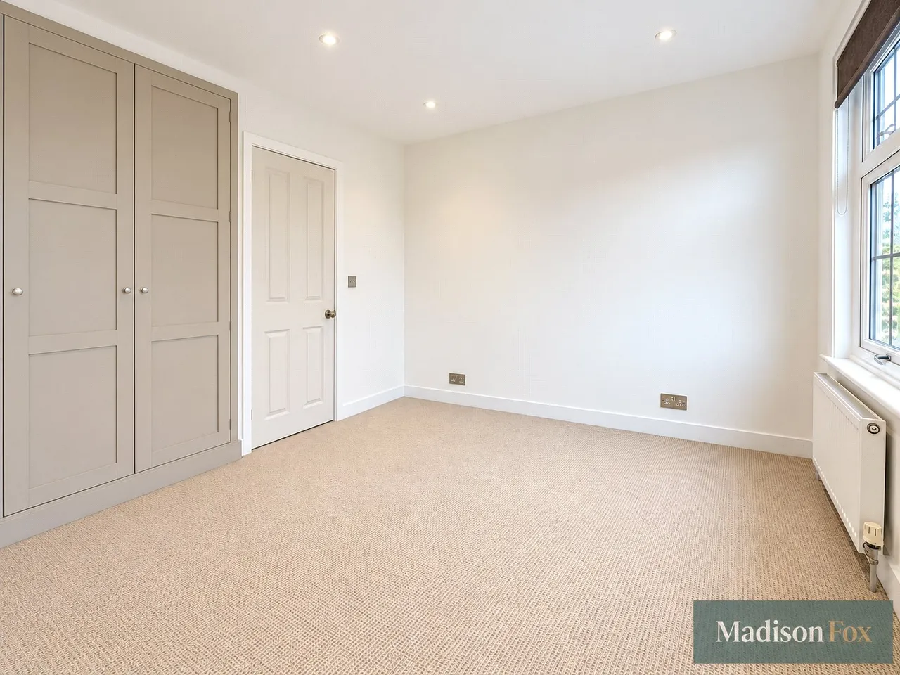 High Road, Chigwell, IG7, photo 8