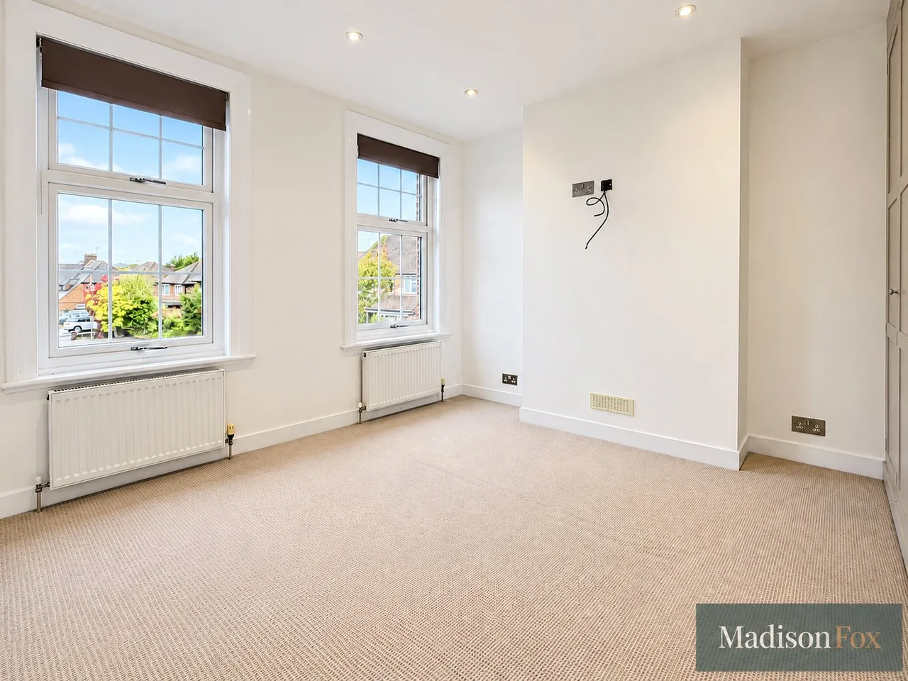 High Road, Chigwell, IG7, photo 7