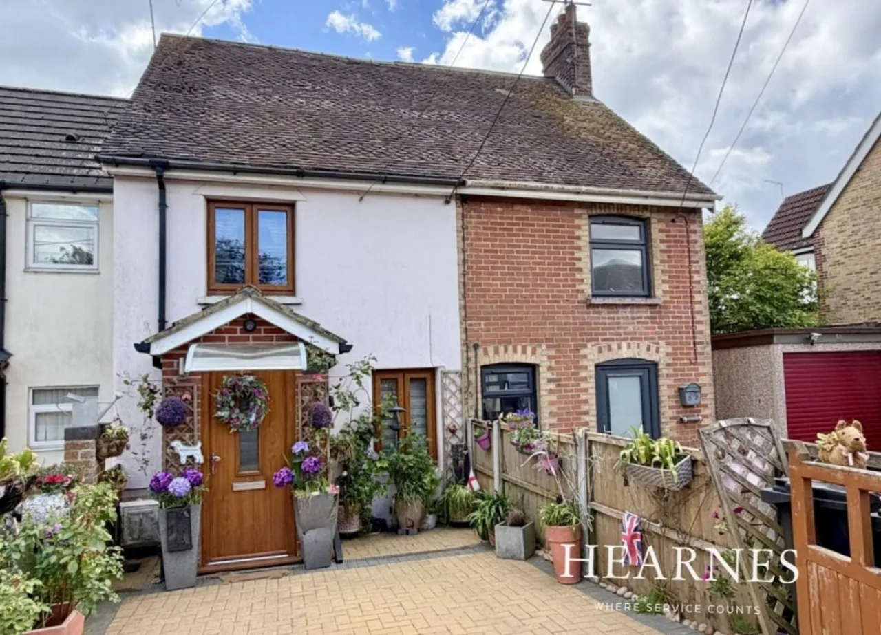 3 bed house for sale, Poole Road, BH16