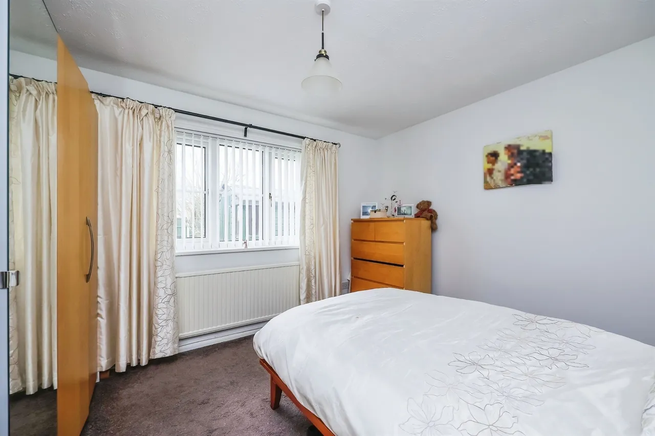 Tudor Court, Hucknall, NG15, photo 10