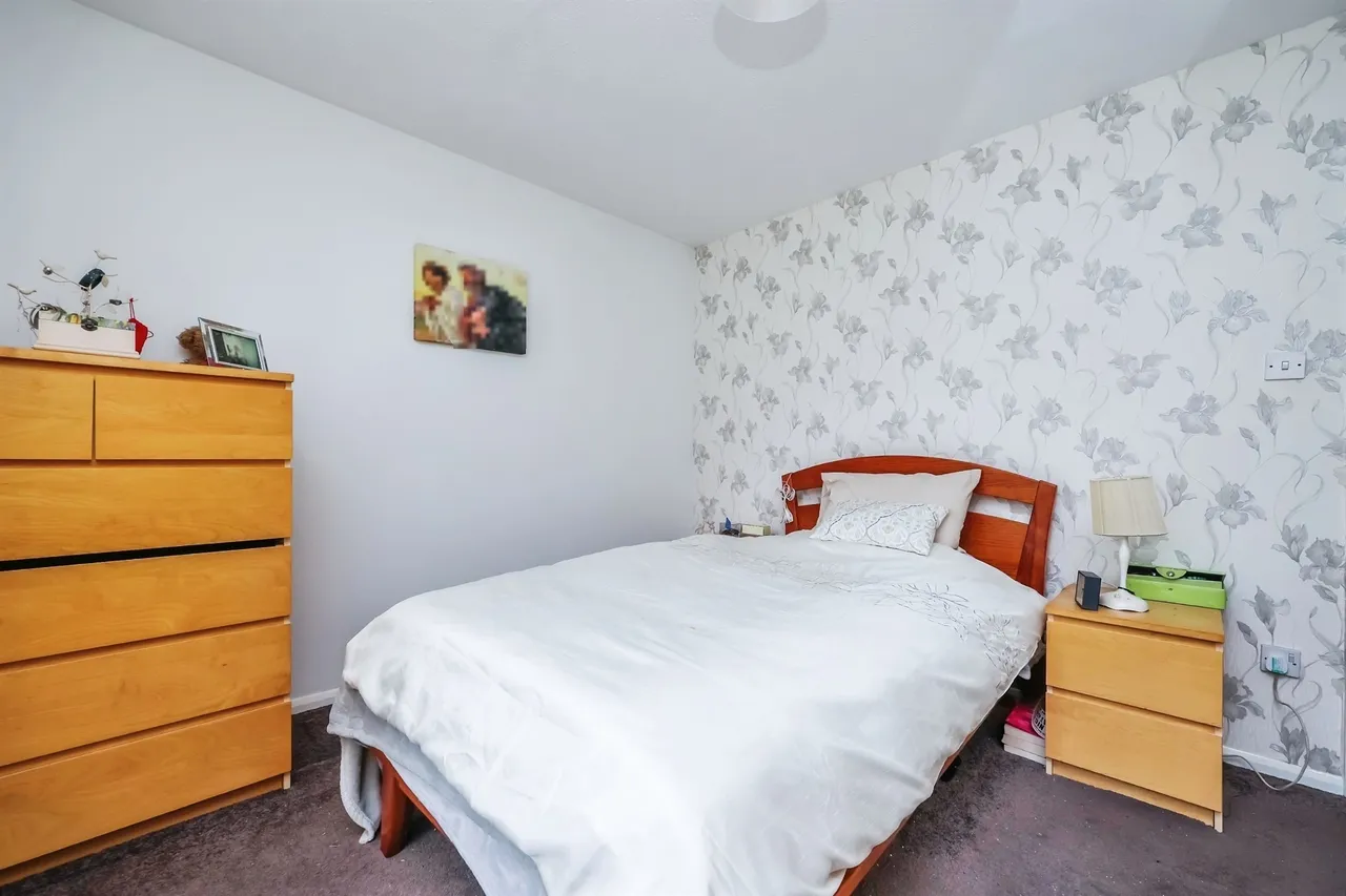 Tudor Court, Hucknall, NG15, photo 6