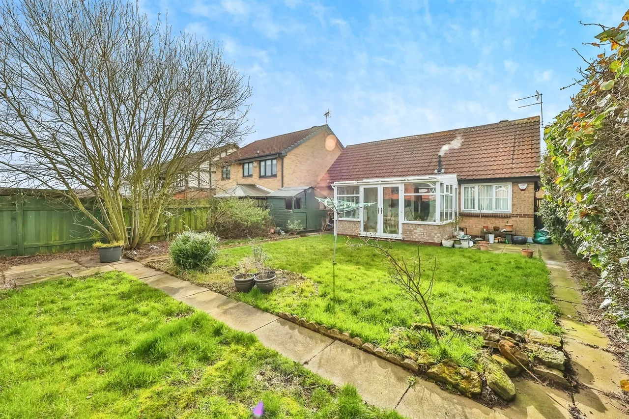 Tudor Court, Hucknall, NG15, photo 11