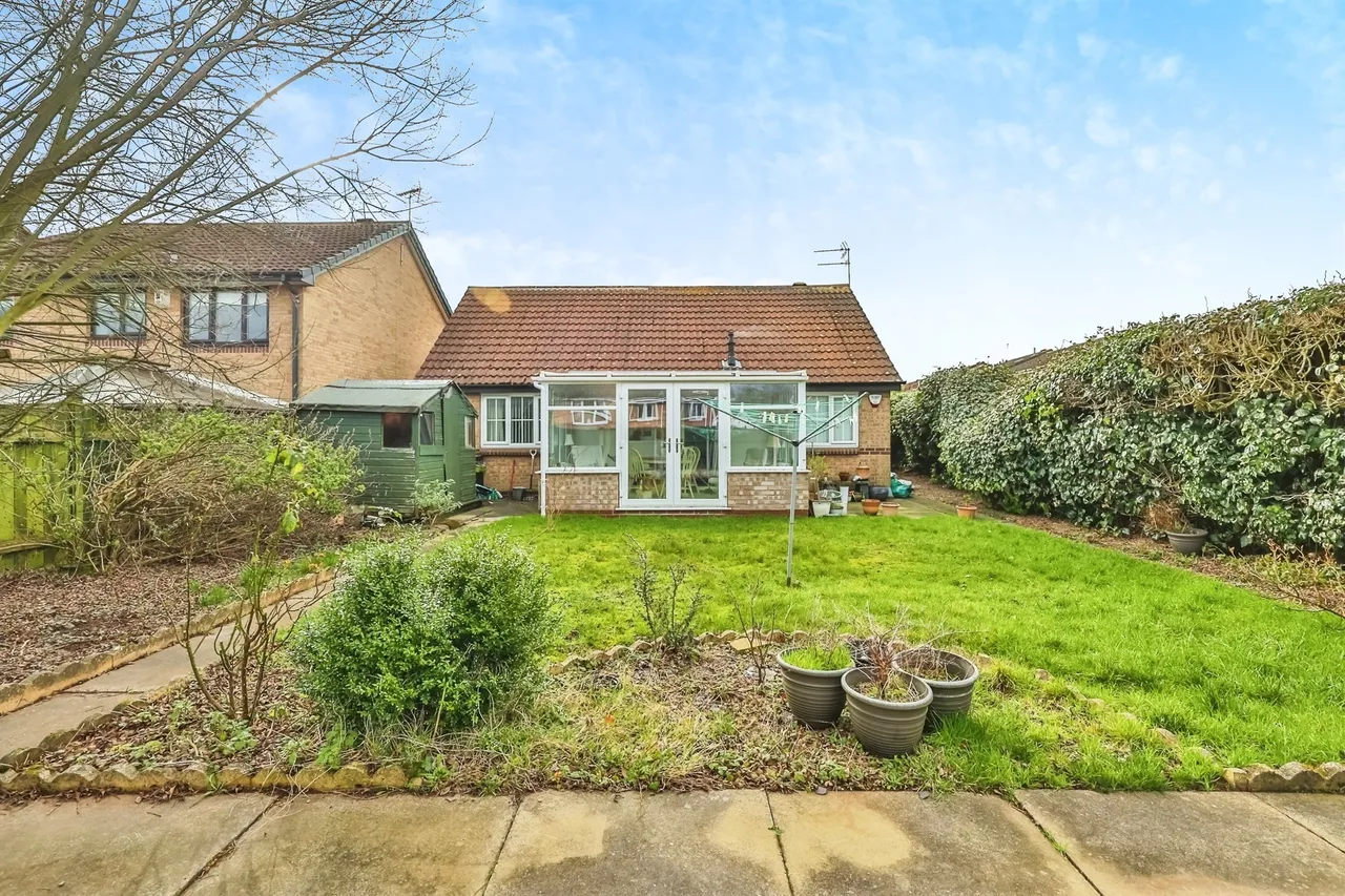 Tudor Court, Hucknall, NG15, photo 13