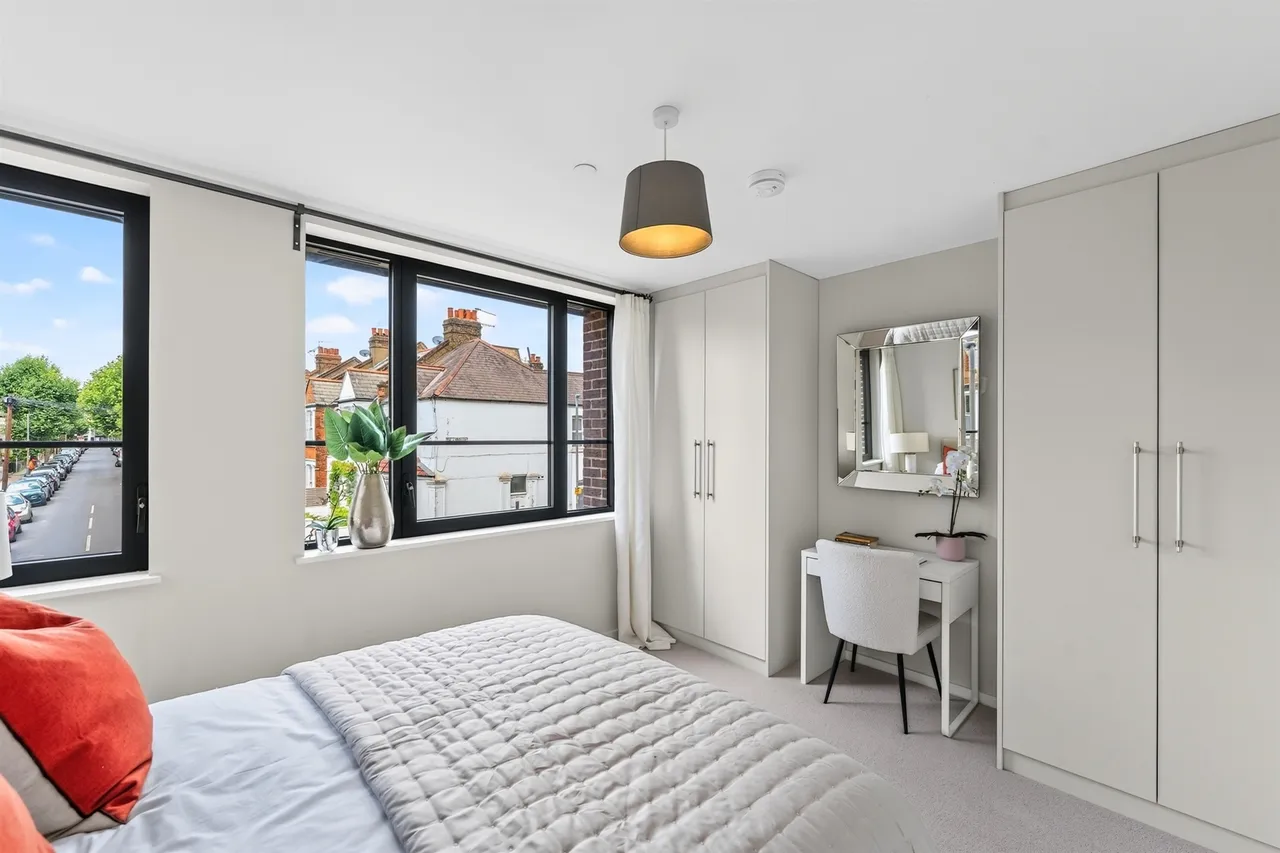 Fallsbrook Road, London, SW16, photo 8