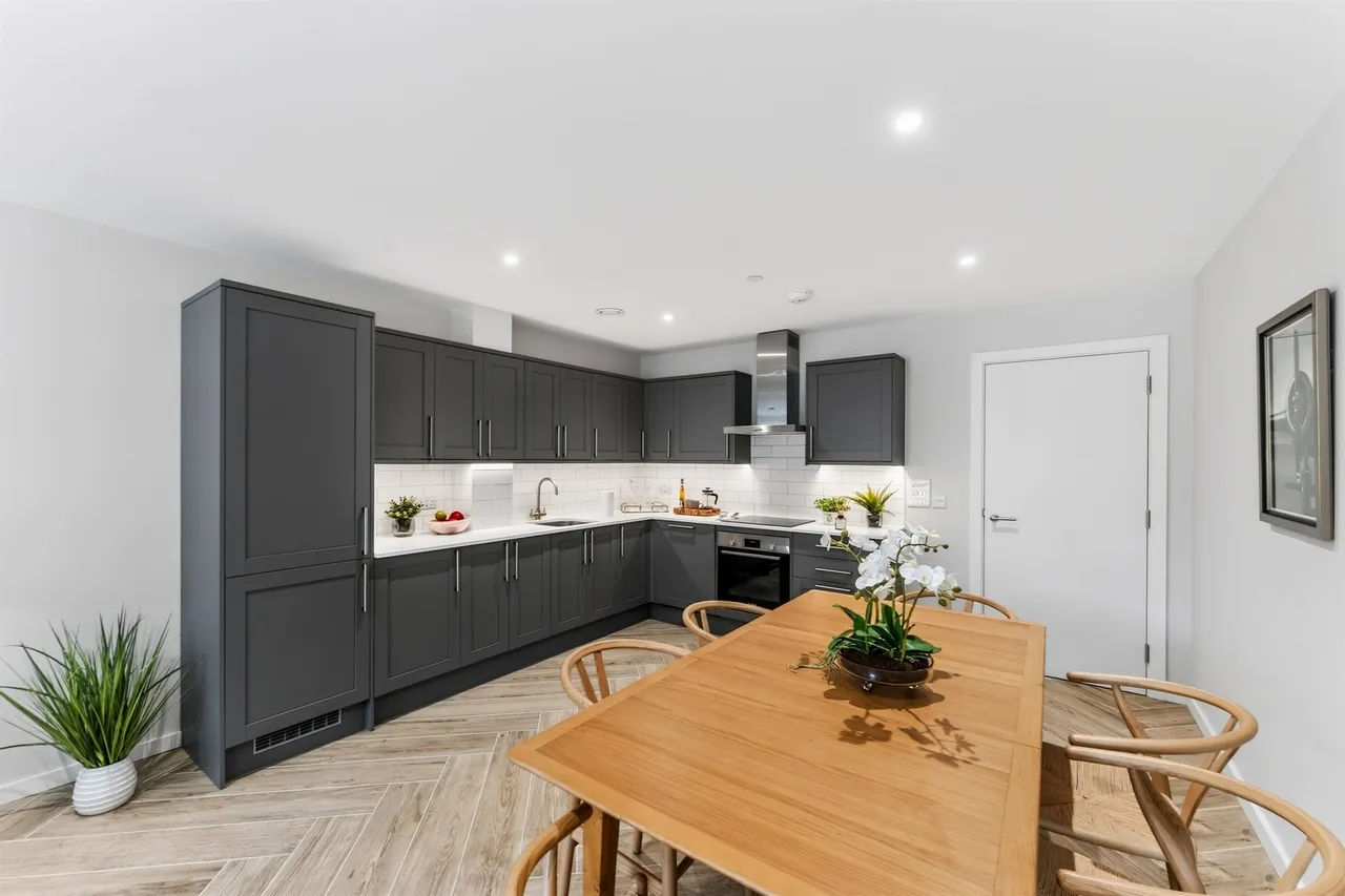 Fallsbrook Road, London, SW16, photo 13