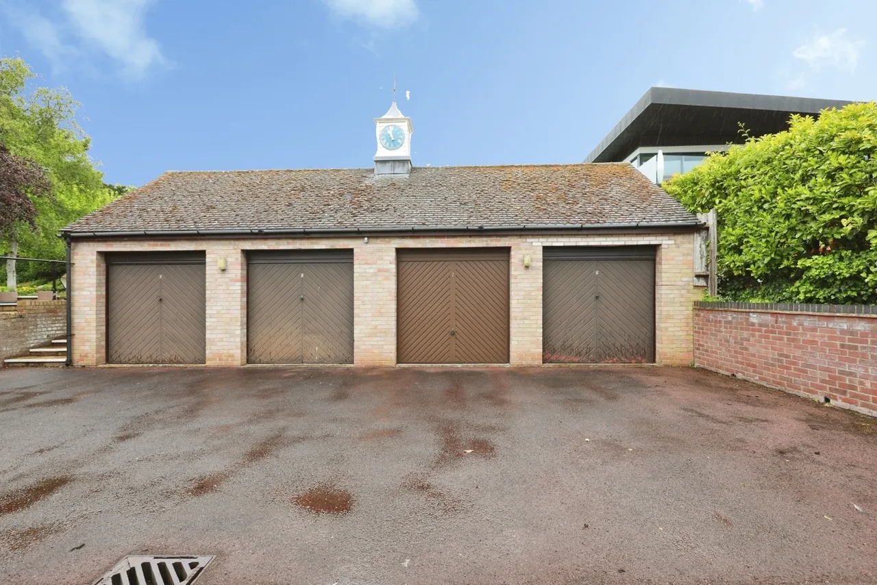 Station Road, Broadway, WR12, photo 12