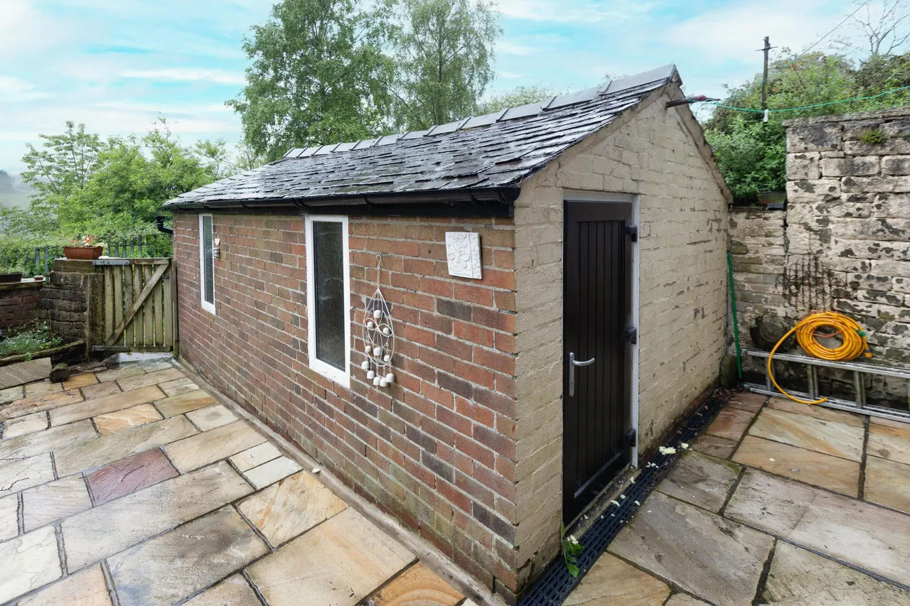 Keighley Road, Colne, BB8, photo 12
